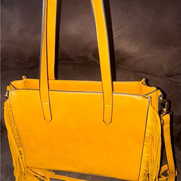 Tan Leather Shoulder Bag with Adjustable Strap - Picture 10 of 11